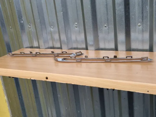 GLC C253 W253 Listello Griglia Cromato Sinistro A2538880385 image 3