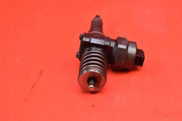 Bomba de inyección OEM 038130073J para VW Golf 4 1.9 TDI image 5
