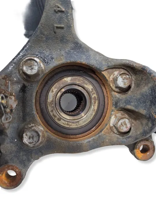 Junta dianteira esquerda Lexus NX 300H OEM F62L image 4