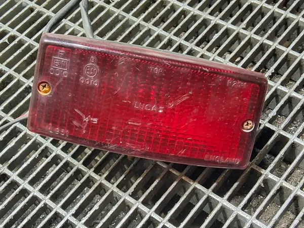 Jaguar XJS Achter mistlamp OEM SKE55490 - Gebruikt image 3