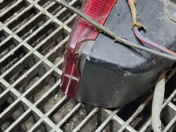 Jaguar XJS Achter mistlamp OEM SKE55490 - Gebruikt image 7