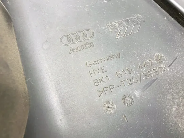 OEM 8K1819447 Frontscheibenabdeckung Audi A4 B8 image 3