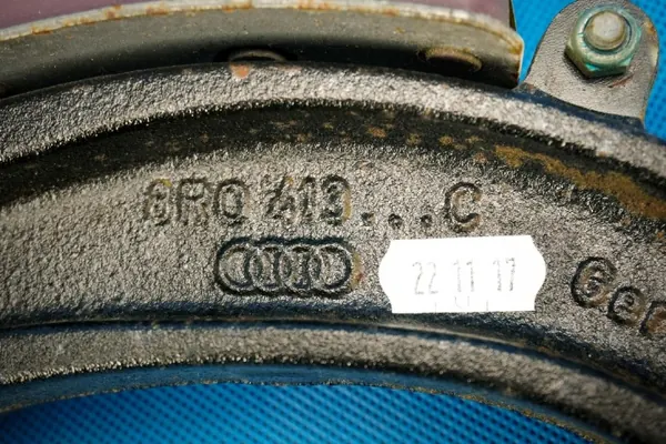Jousitushaara Audi A8 S8 OEM 8R0413037C Käytetty image 4