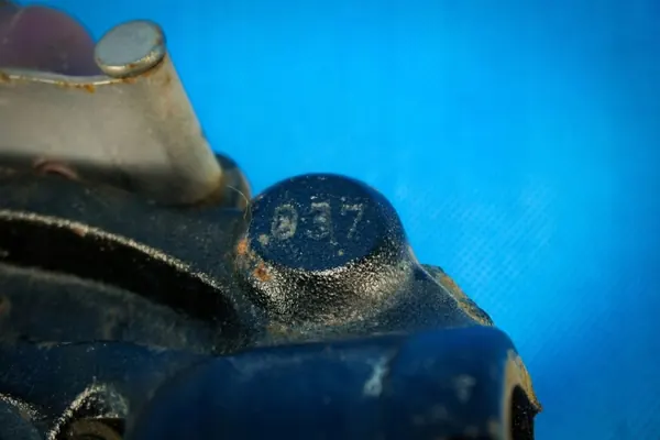 Jousitushaara Audi A8 S8 OEM 8R0413037C Käytetty image 5