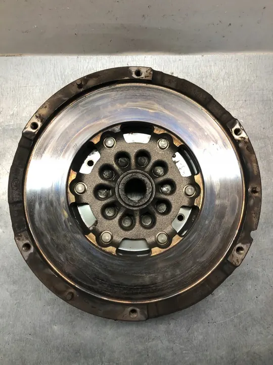 Volante bimassa Audi A6 C7 2.0 TDI image 5