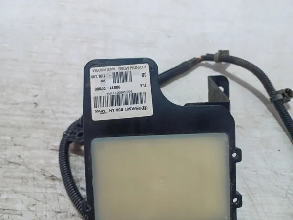 Dodehoek sensor links OEM 95811D7000 Hyundai Tucson image 3