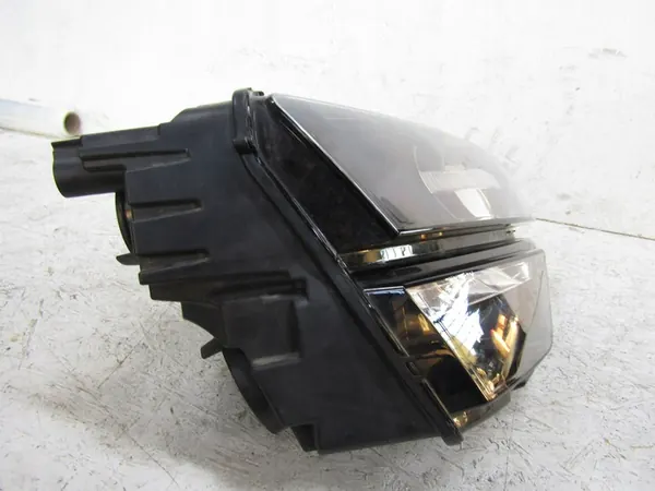 Farol Direito KAROQ 57B941016A image 10