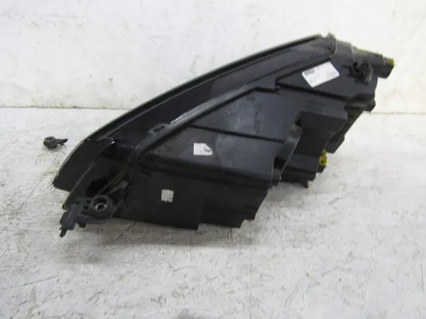 Farol Direito KAROQ 57B941016A image 7