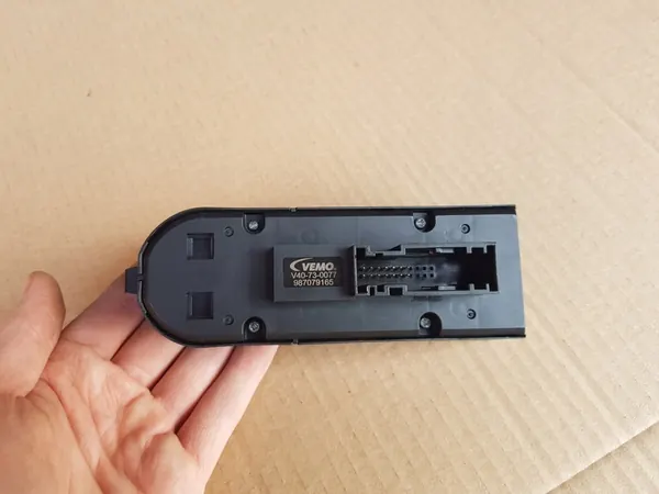 Linkes Frontfenster- und Spiegelpanel Opel Zafira B Astra H VEMO image 10