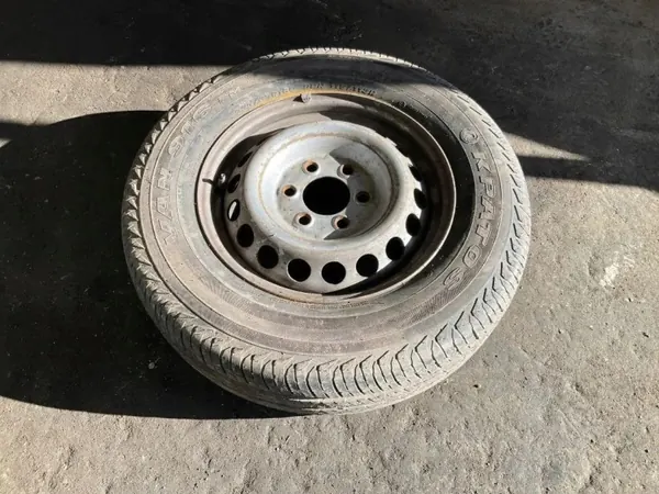 Etujousituksen oikea kiinnike OEM A0014014902 - VW image 4