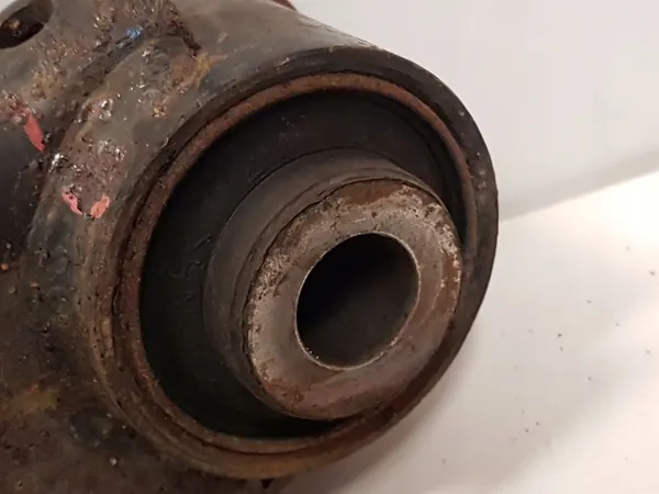 MITSUBISHI L200 Braccio Sospensione Destro 4013A088 image 4