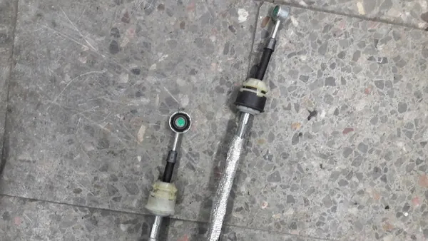 Fiat OE 55260276 gear shift cable image 7