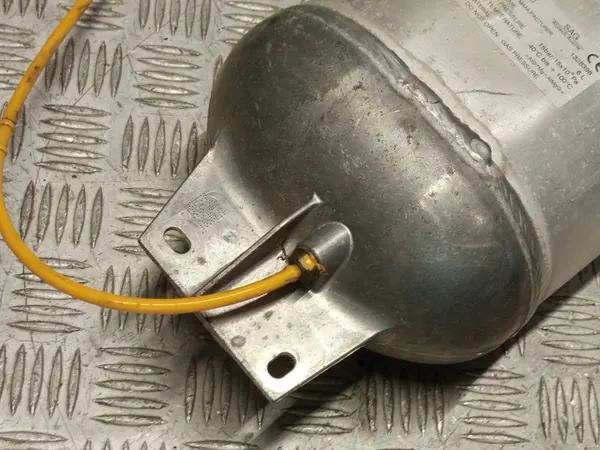 BMW Ilmasäiliö OEM 6878492 X5 G05/X7 G07 image 10