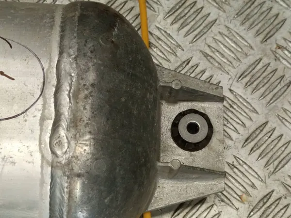 BMW Ilmasäiliö OEM 6878492 X5 G05/X7 G07 image 8