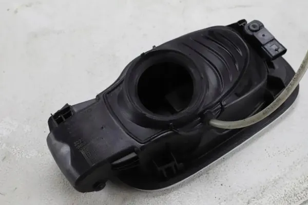 Tampa de depósito OEM 32227339 para Volvo XC60 2.0L image 2