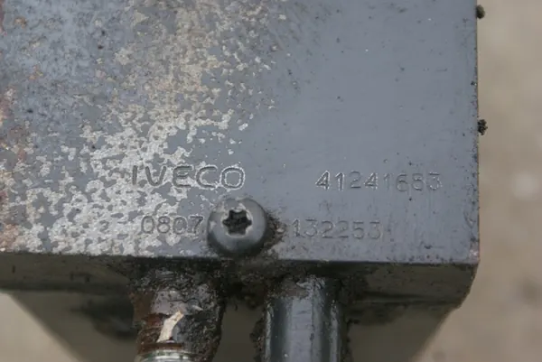 Pompe de levage de cabine Iveco Stralis image 4