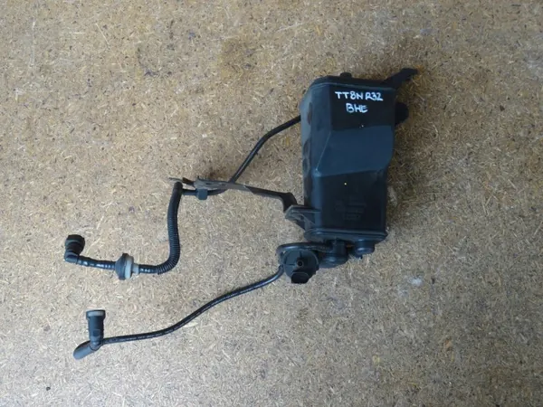 Filtro de carbón OEM 8N0201803M para Audi TT 8N R32 image 4