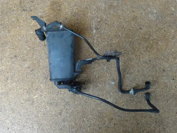 Filtro de carbón OEM 8N0201803M para Audi TT 8N R32 image 5