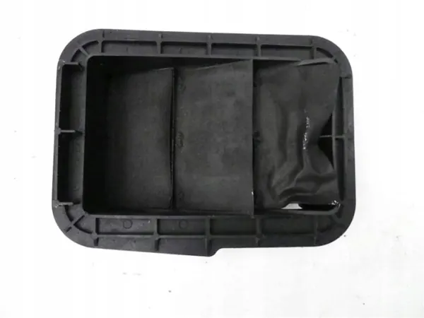 Grille de ventilation arrière droite OEM 6294016060 Prius II image 2