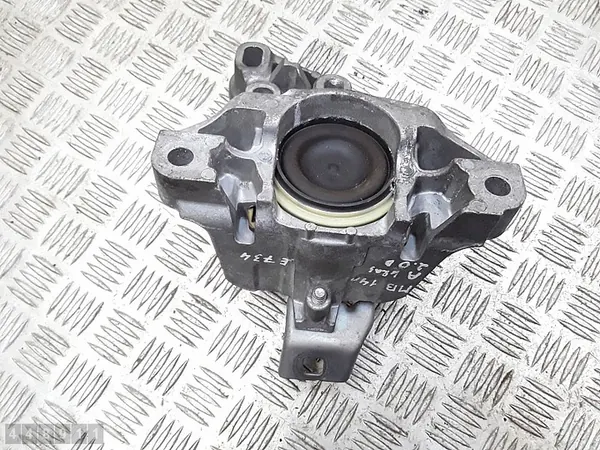 Mercedes A Class 2016 2100 CDI Esquerda OEM a2462400217 image 5