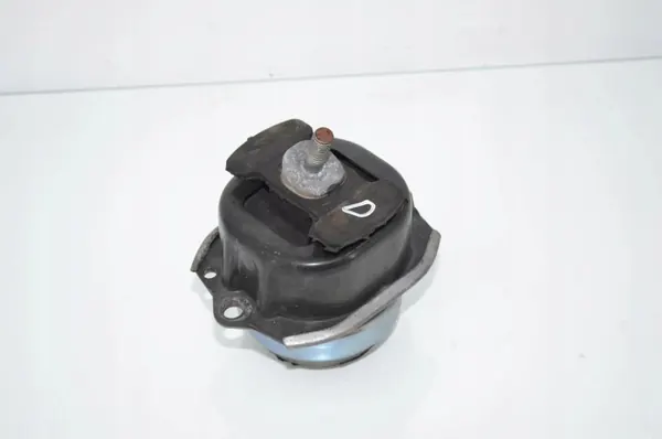 Support moteur BMW OE 6793642 - Avant, Essence image 2