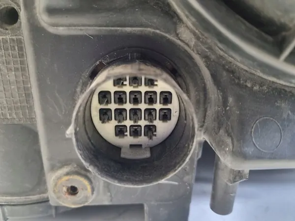 Vasen Ajovalo Range Rover Sport L320 05-09 Xenon image 2