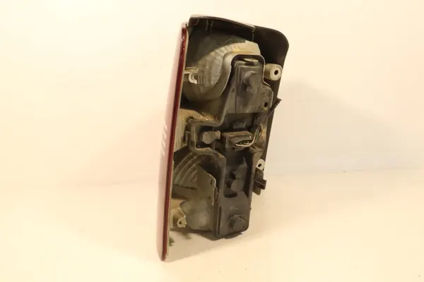 Farol Traseiro Direito VW Touran I OEM 477-061 image 5