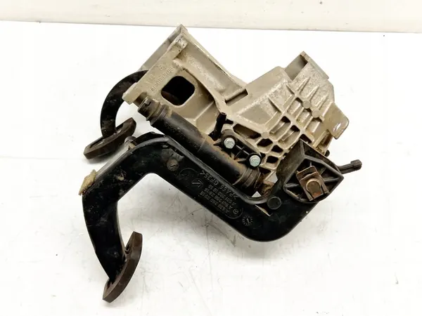 VW LT Sprinter 96-06 Koppeling Rempedaal Basis image 4