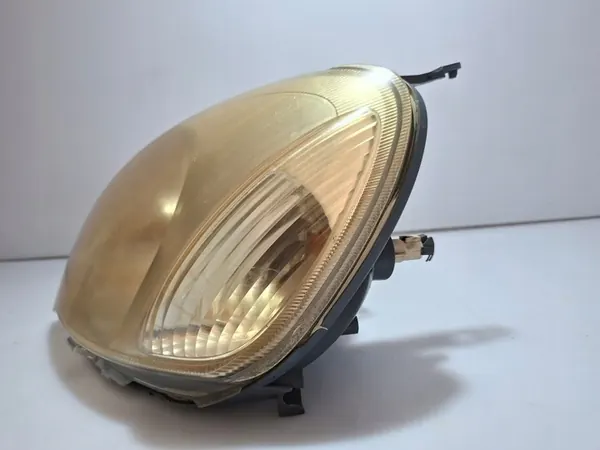 TOYOTA YARIS I FARO IZQUIERDO EUROPA 811700D080 image 4