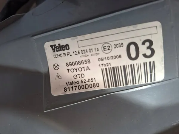 TOYOTA YARIS I FARO IZQUIERDO EUROPA 811700D080 image 8