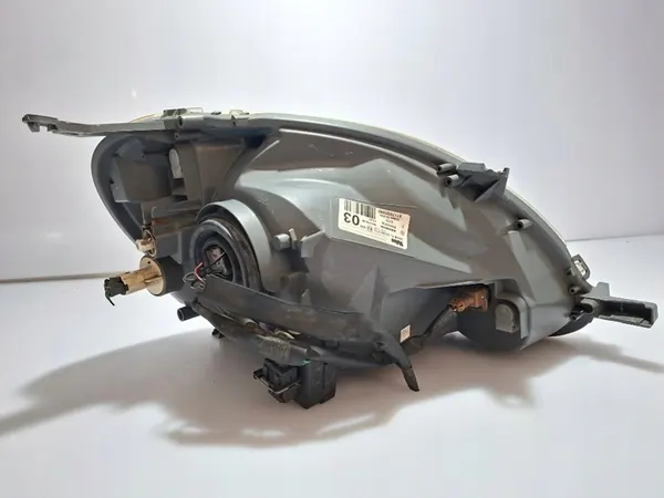 TOYOTA YARIS I FARO IZQUIERDO EUROPA 811700D080 image 9