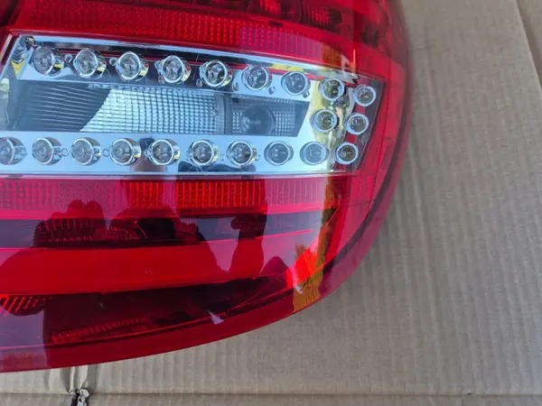 Rechter Achterlicht Mercedes W204 Kombi OEM image 3