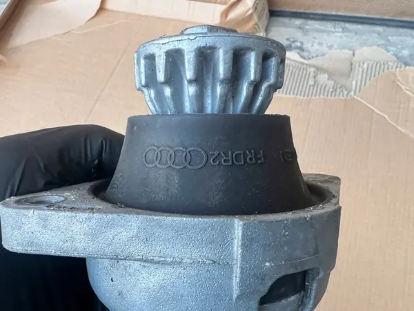 Audi Motorlager Vorne 4E0 199 267 S image 5