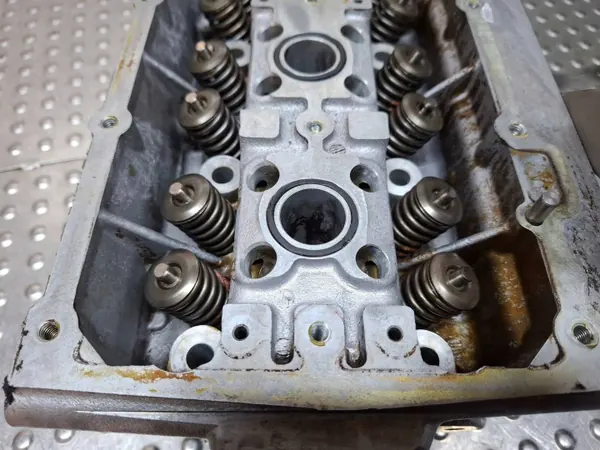 Gebruikte cilinderkop OEM S26372181 voor 1.4 TSI image 10