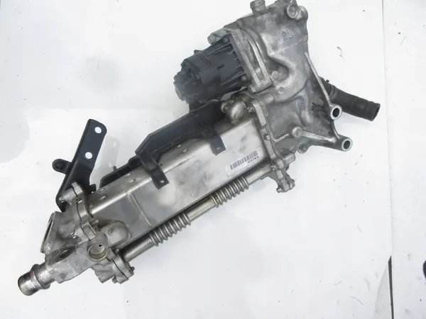 EGR Venttiilin Jäähdytin 1.6 CDTI Opel Astra J Zafira Mokka Insignia B image 2