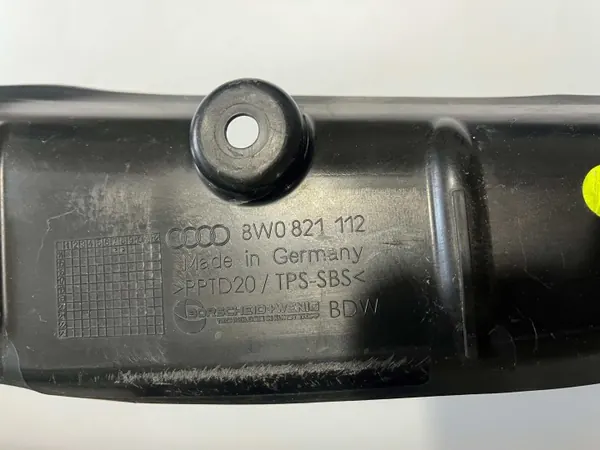 Audi A4 2016-2025 höger stänkskärm OEM 8W0821112A image 3