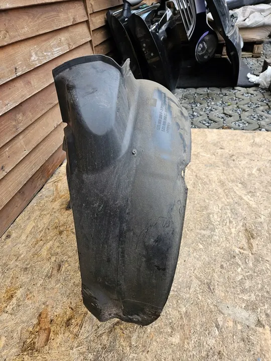 Front Right Wheel Arch VW Fox image 3