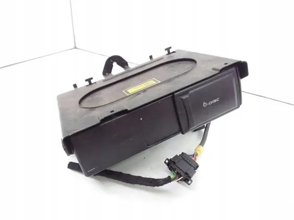 Mudador CD usado OEM cx-cv1820lhc para VW T5 Multivan image 2