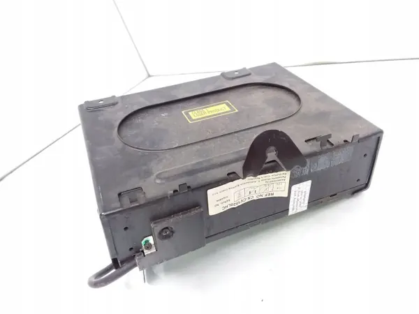 Mudador CD usado OEM cx-cv1820lhc para VW T5 Multivan image 3