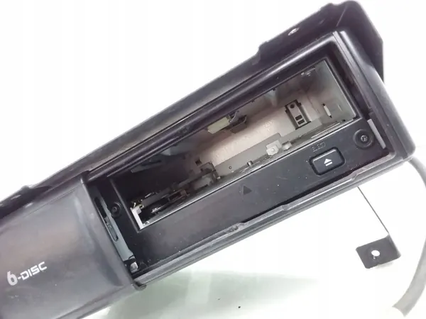 Mudador CD usado OEM cx-cv1820lhc para VW T5 Multivan image 4