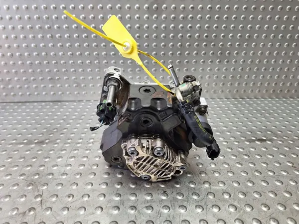 Kraftstoffpumpe 22100-33050 Toyota Yaris Auris 1.4 D4D image 3