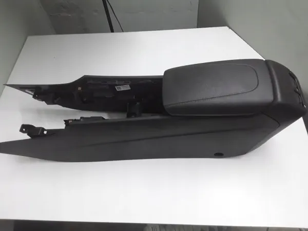 Opel Insignia B konsoli käsinoja OEM 13485254 image 2