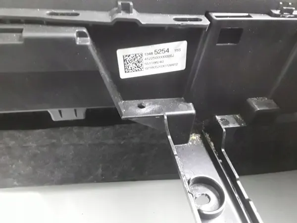 Opel Insignia B konsoli käsinoja OEM 13485254 image 4