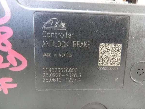 Pompe ABS Jeep Cherokee Liberty KJ OEM 00402367C000 image 7