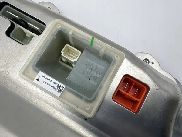 Onduleur avec convertisseur Tesla pour MODEL 3 2024 image 10