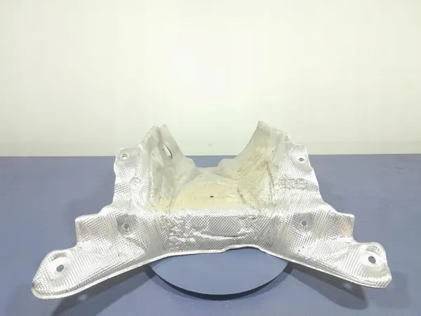 Escudo térmico Audi OE OEM 4M0863983N - Usado image 3