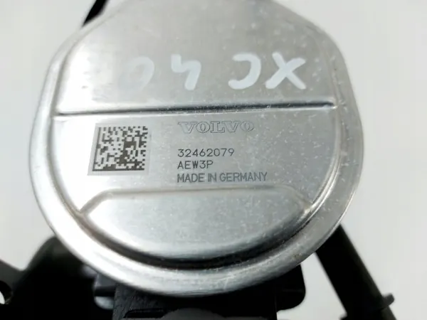 Volvo Bränslepump Ventil Rör OEM 32462079 - Begagnad image 5