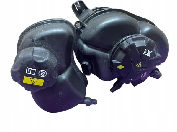 Réservoir d'expansion OEM 8610652 pour BMW Série 4/3 image 2