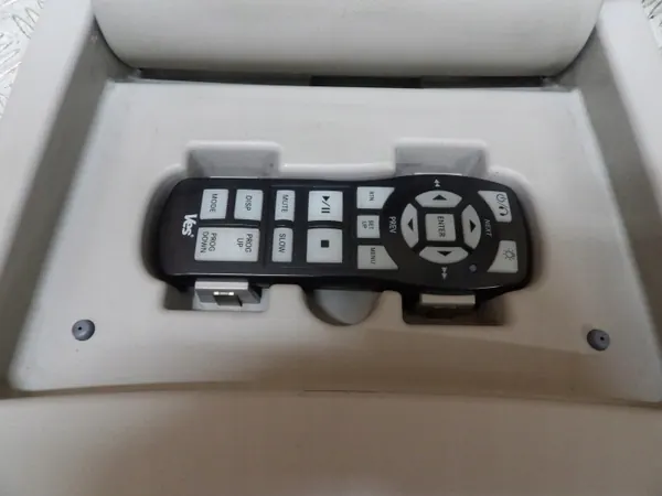 Monitor DVD Jeep Grand Cherokee WK OEM P05064249AB image 3