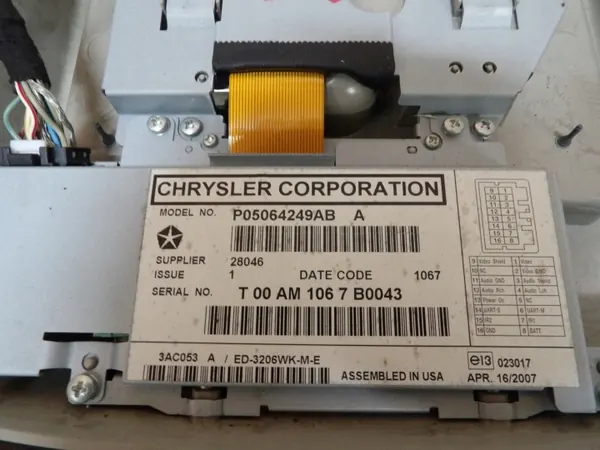 Monitor DVD Jeep Grand Cherokee WK OEM P05064249AB image 8